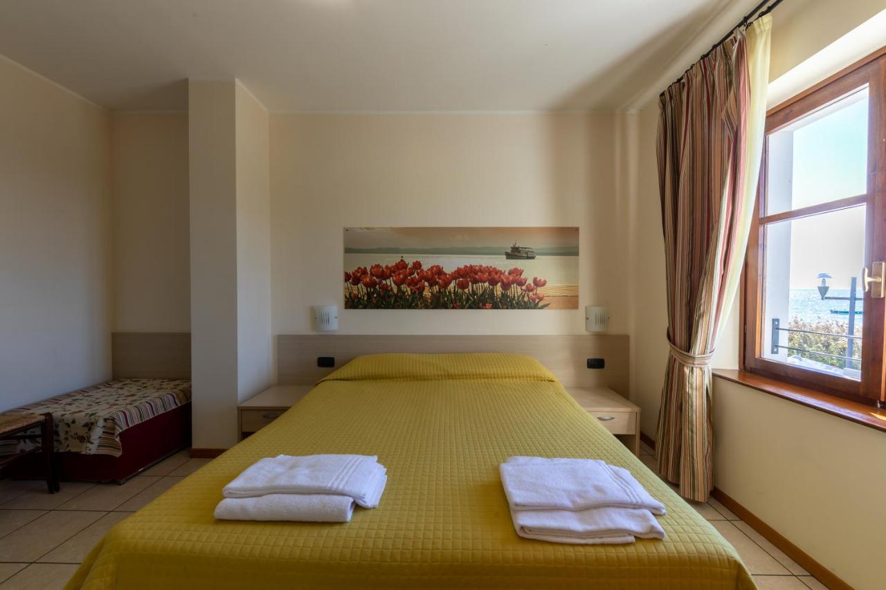 Locanda Le Palafitte Bardolino Bagian luar foto