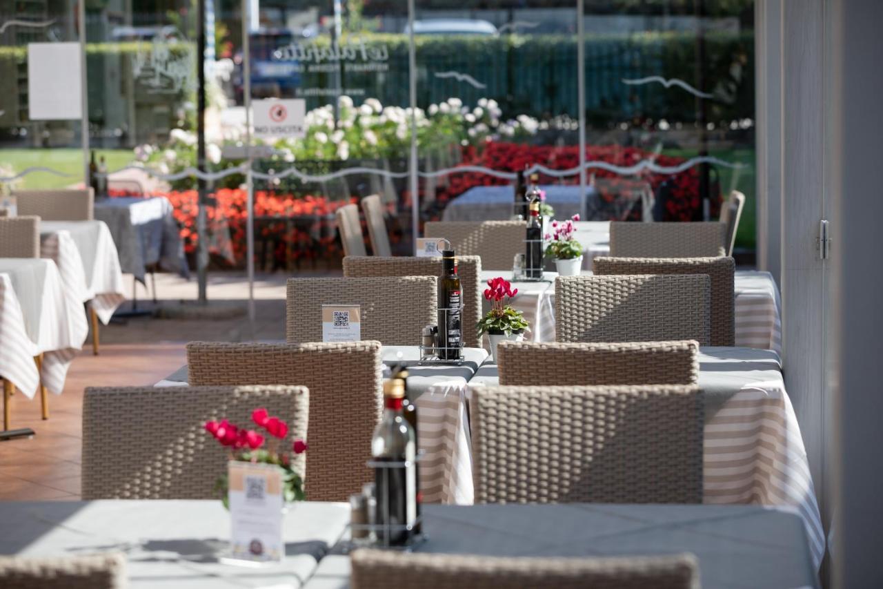 Locanda Le Palafitte Bardolino Bagian luar foto