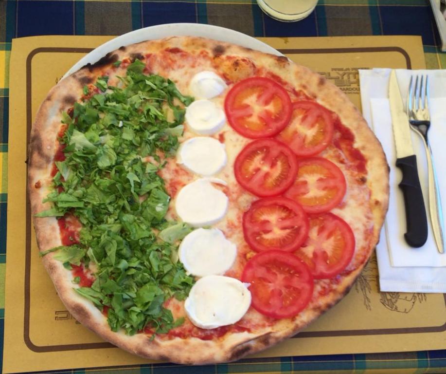 Locanda Le Palafitte Bardolino Bagian luar foto