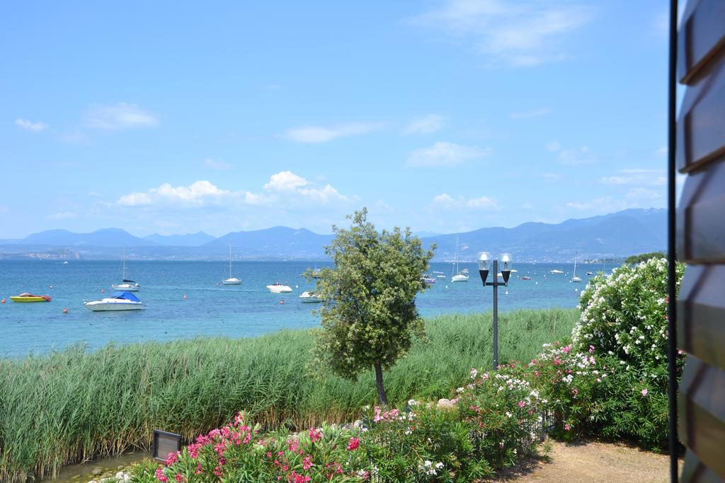 Locanda Le Palafitte Bardolino Ruang foto